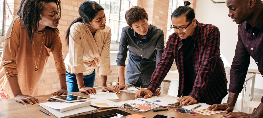 What is the process of launching a successful startup from idea to execution?